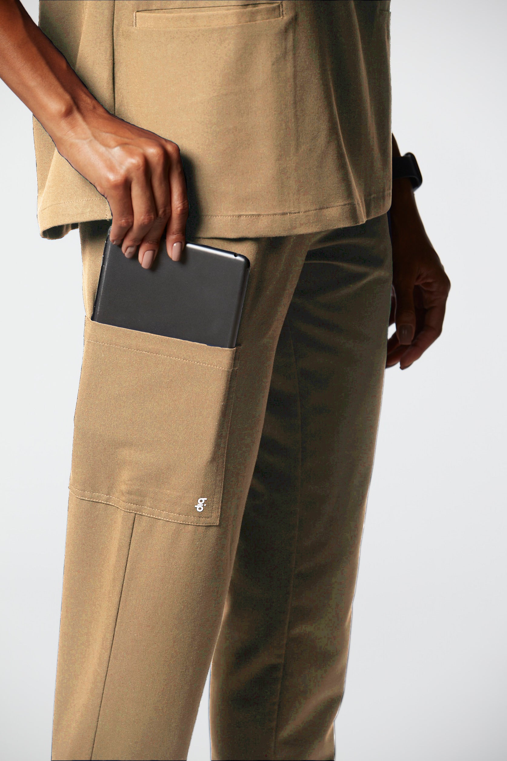 Elizabeth scrub pants