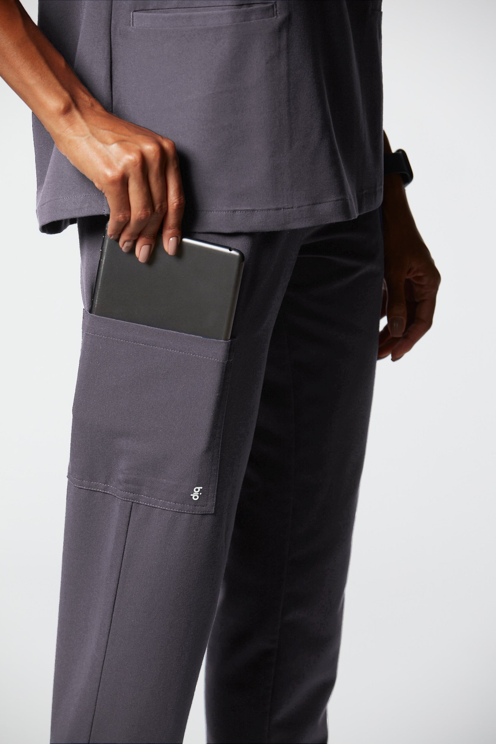 Elizabeth scrub pants