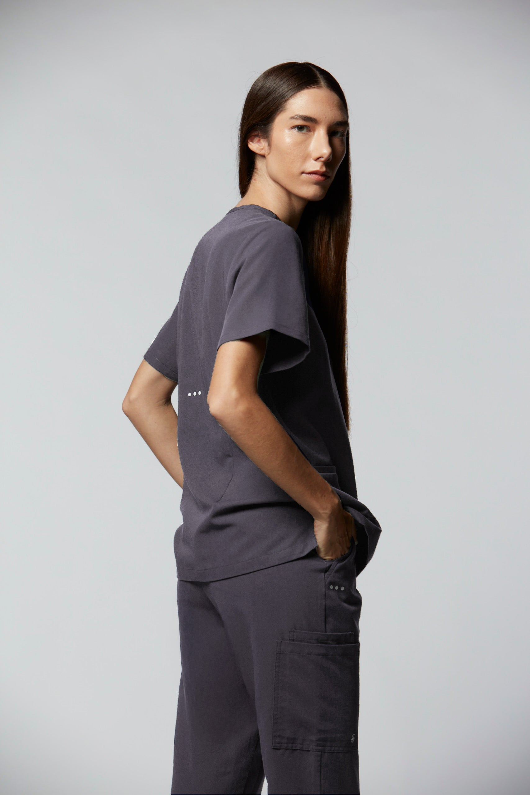 Elizabeth scrub t-shirt