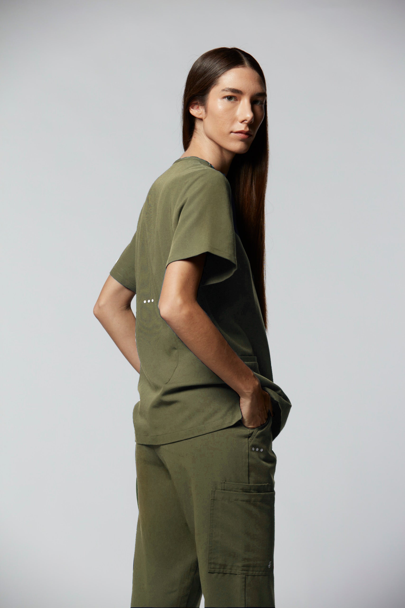 Elizabeth scrub t-shirt