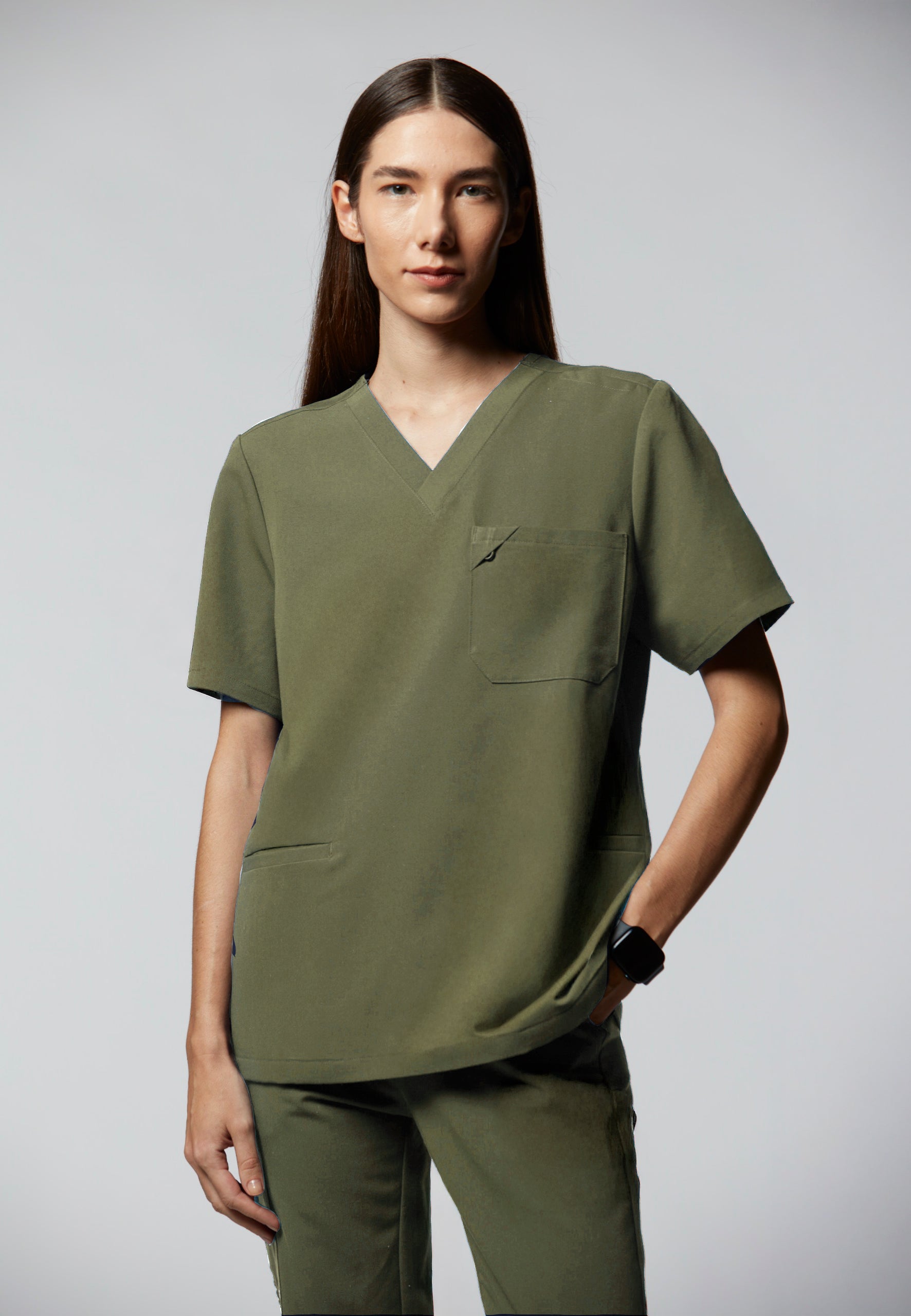 Elizabeth scrub t-shirt