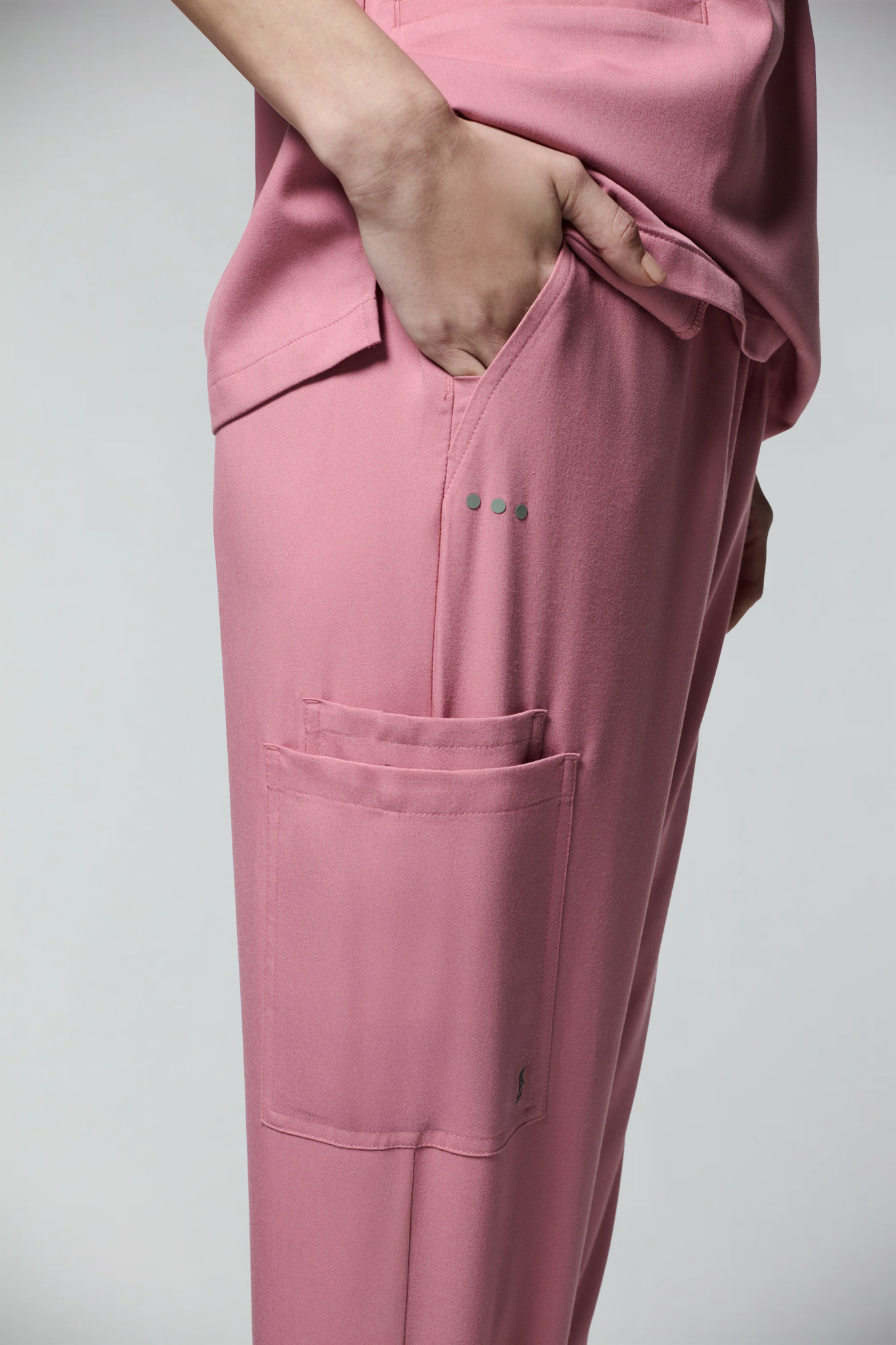 Elizabeth scrub pants